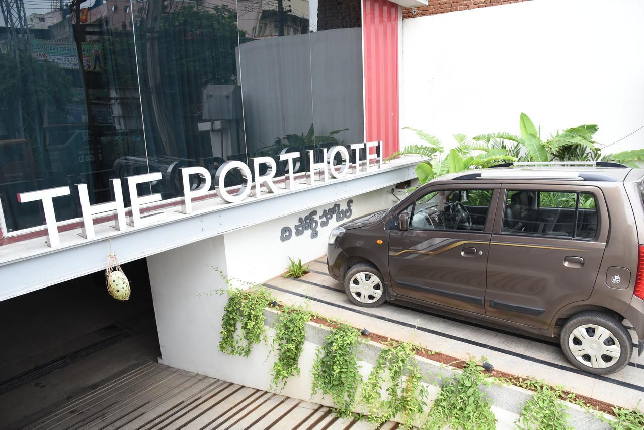 The Port Hotel Visakhapatnam Ngoại thất bức ảnh